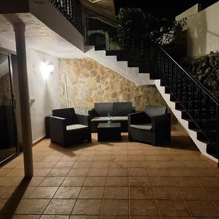 La Casa De Lucy & Karin Holiday home